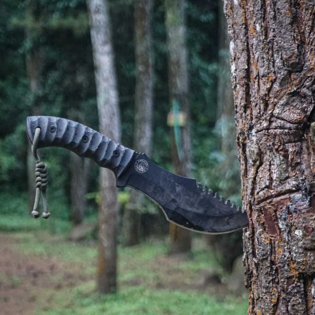 Pisau Bushcraft Survival Hunting Camping Hiking THRAGZO Tom Brown Tracker Black High Carbon Original