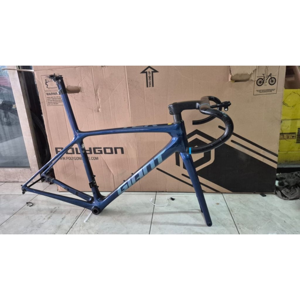 Frame Set GIANT TCR SL Size S + Handlebar GIANT SLR integrated