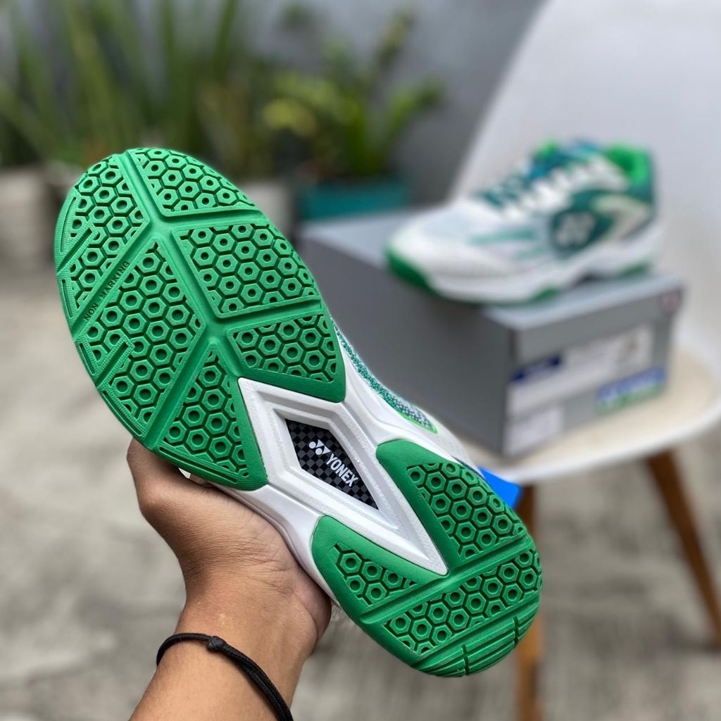 Sepatu badminton pria sepatu bulutangkis cowok sepatu olahraga pria -Hijau 40