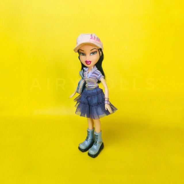 Outfit ori Bratz MGA 'Strut It’Jade