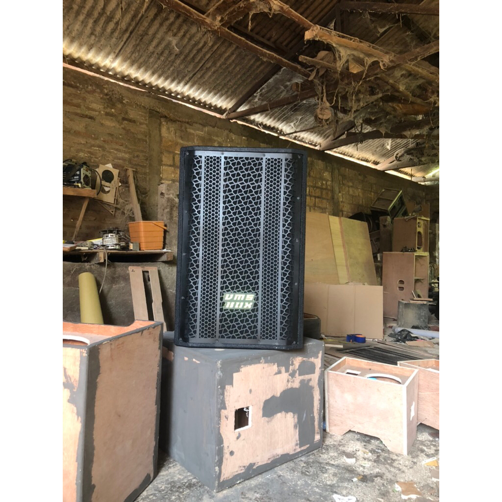 box speaker T24N 12in fhinising gril custom