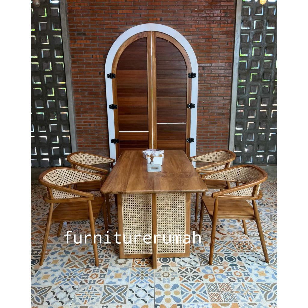 meja makan 4 kursi klasik kayu jati mix rotan, set meja makan jati 4 kursi rotan kayu jati