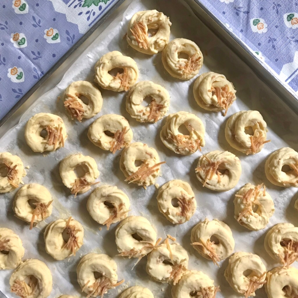 

Kue Kering Sagu Keju