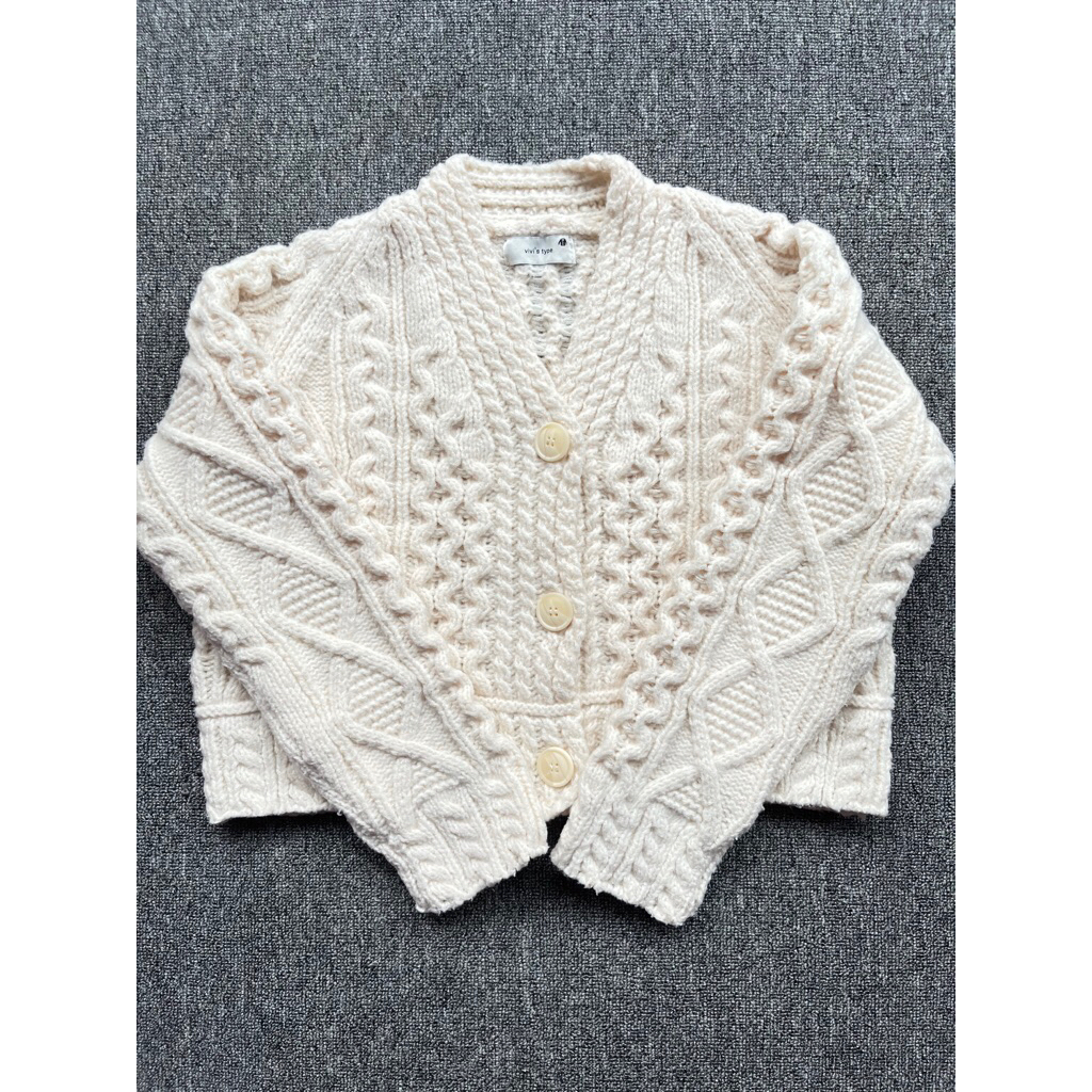 Preloved – Cardigan Kepang 3D Cable Knit