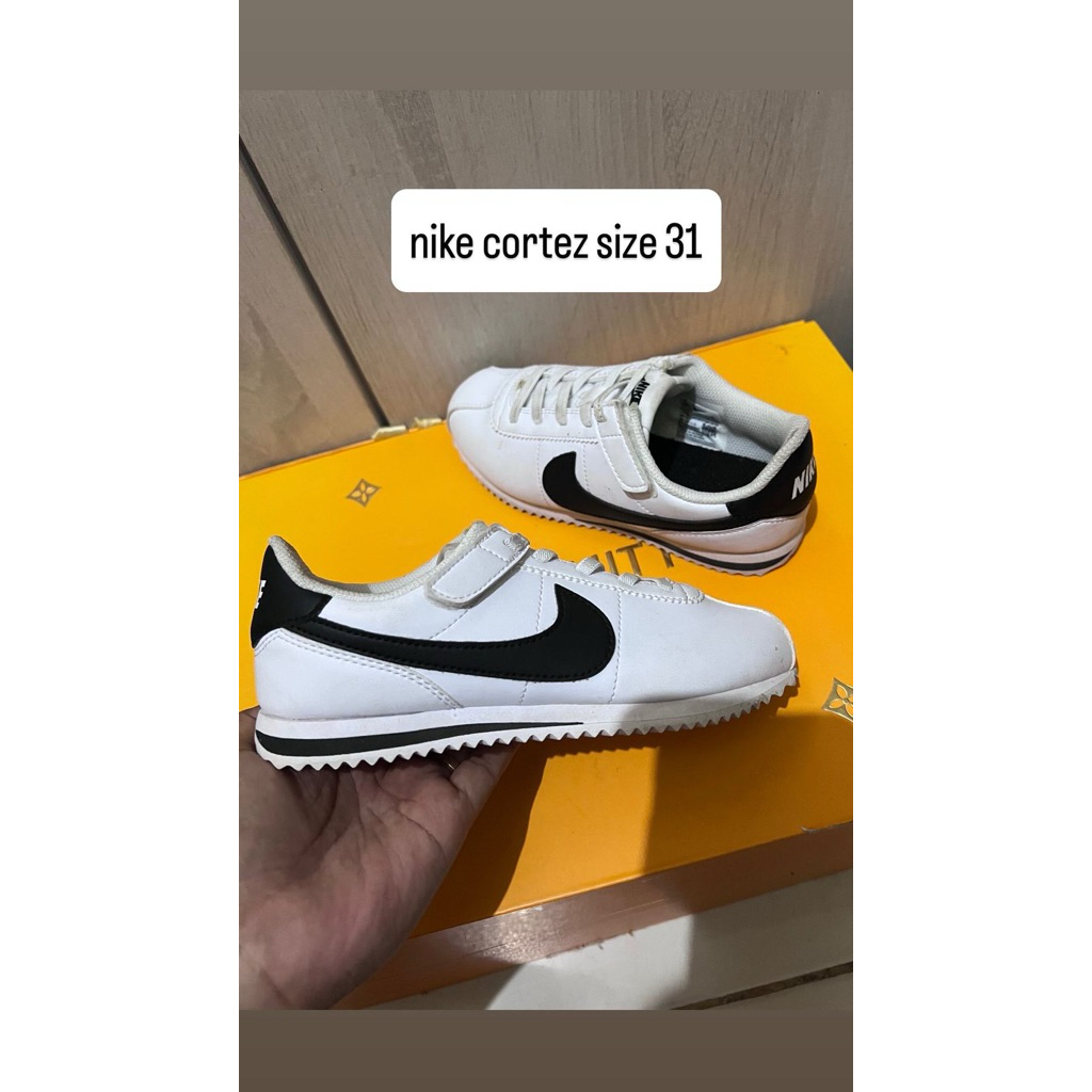 Prilop sepatu nke cortez original