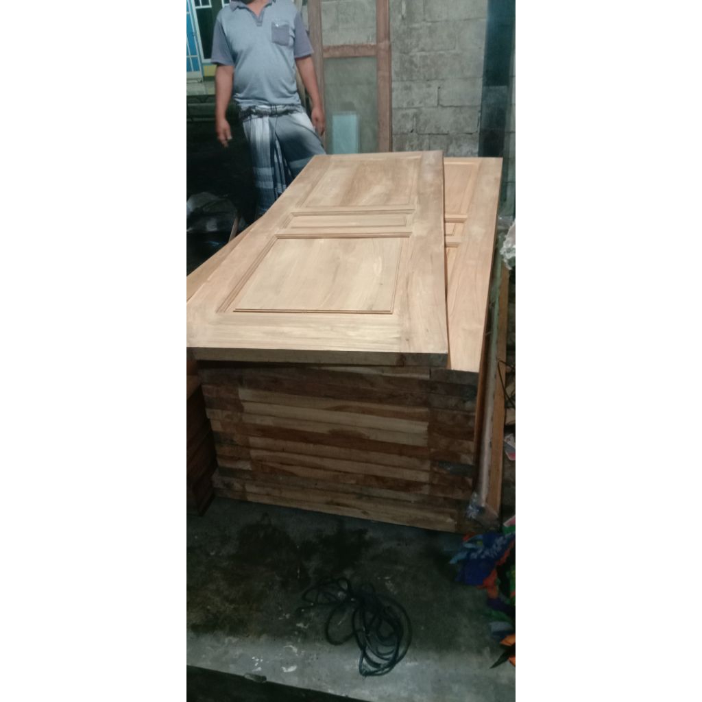 satu set daun pintu jati sama kusen jati