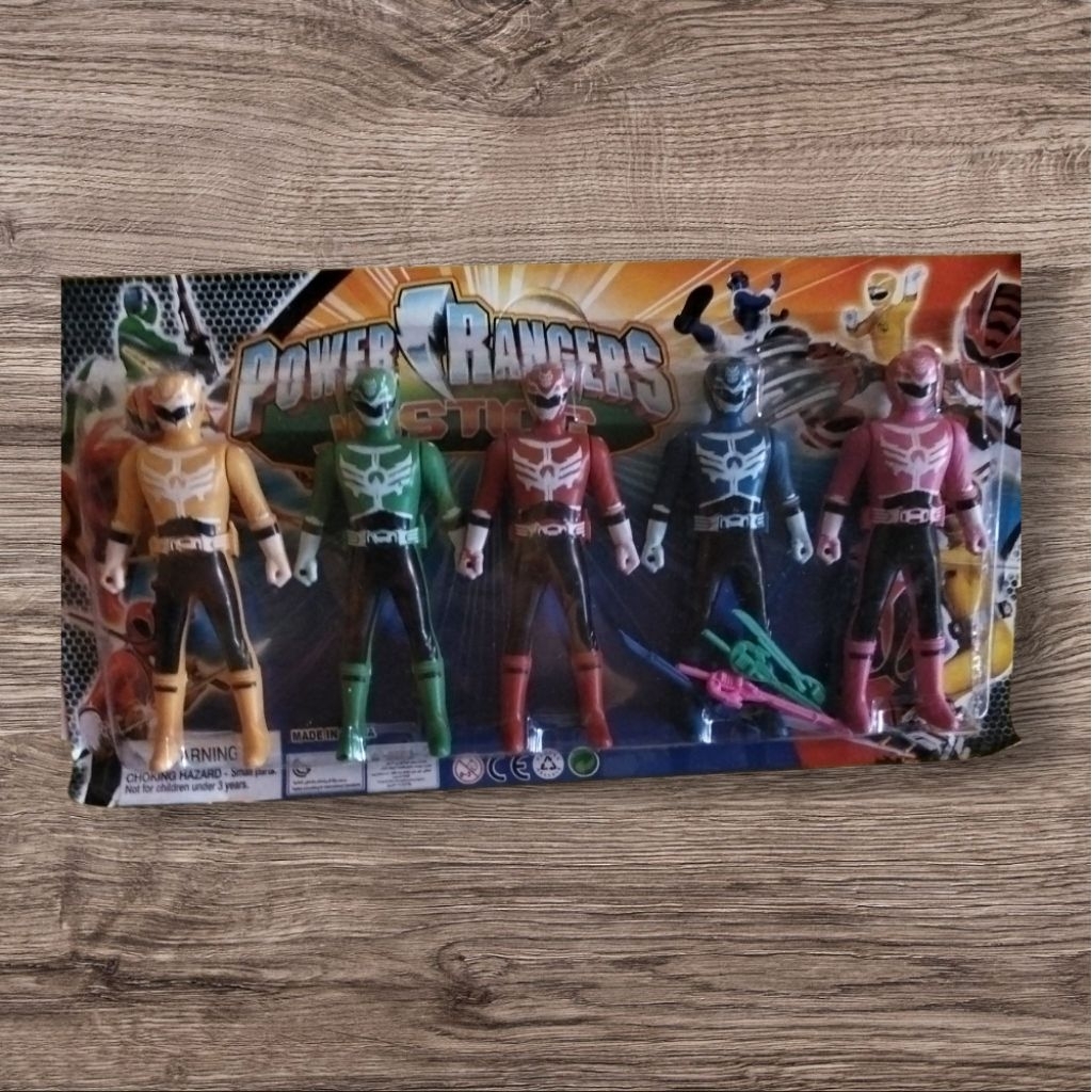 Mainan anak power rangers
