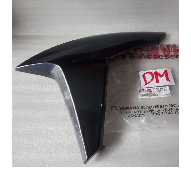 Sayap kuping tangki kiri yamaha Vixion advance nva original abu abu ORIGINAL YAMAHA