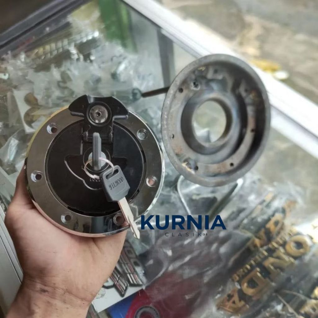 TUTUP TANGKI TENGKI NINJA R RR SET SUMUR SUMURAN BIBIR TANGKI TENGKI NINJA R RR