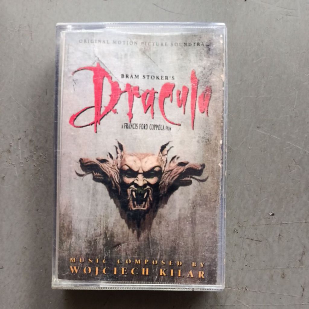 kaset lagu ost Dracula