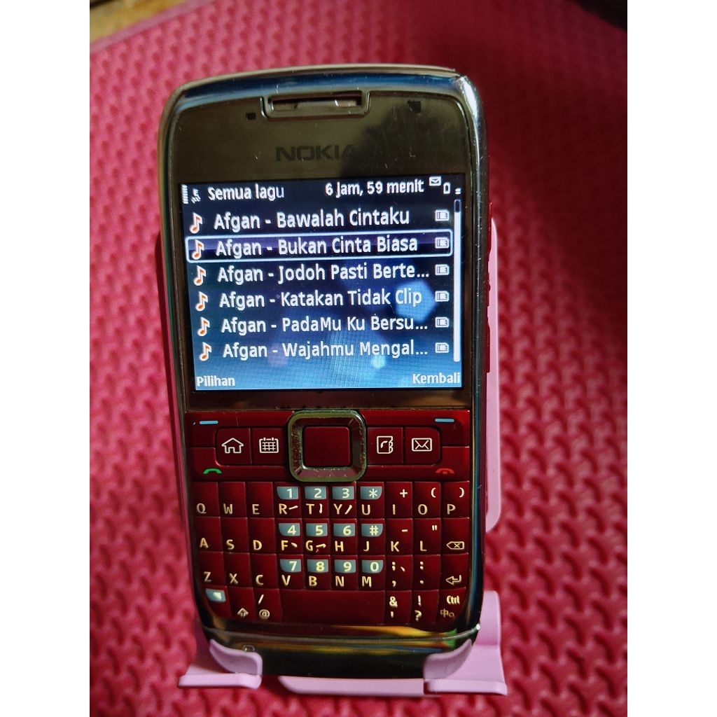 Nokia e71