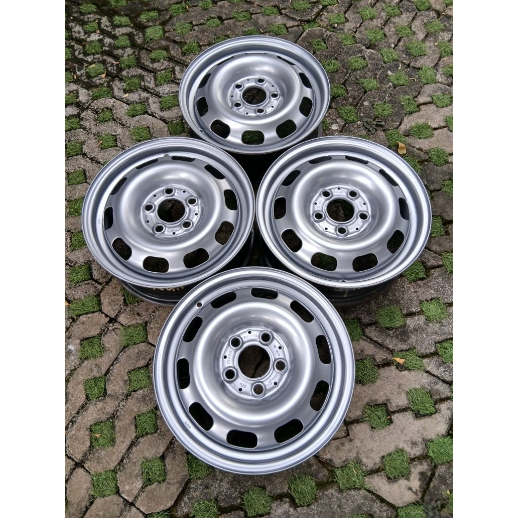 velg mobil mercy/velg kaleng mercy a class