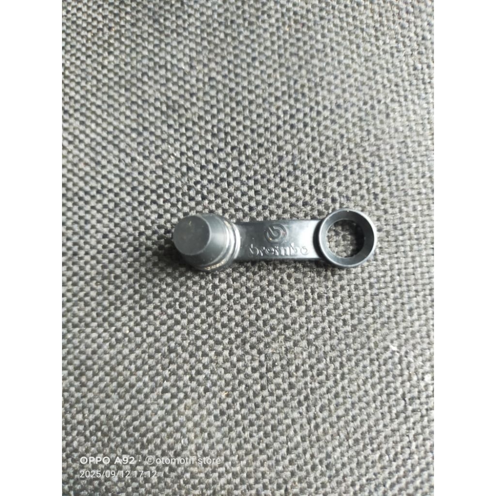 Karet tutup baut Pelepas kopling hidrolis, clutch kopling hidrolis Brembo original