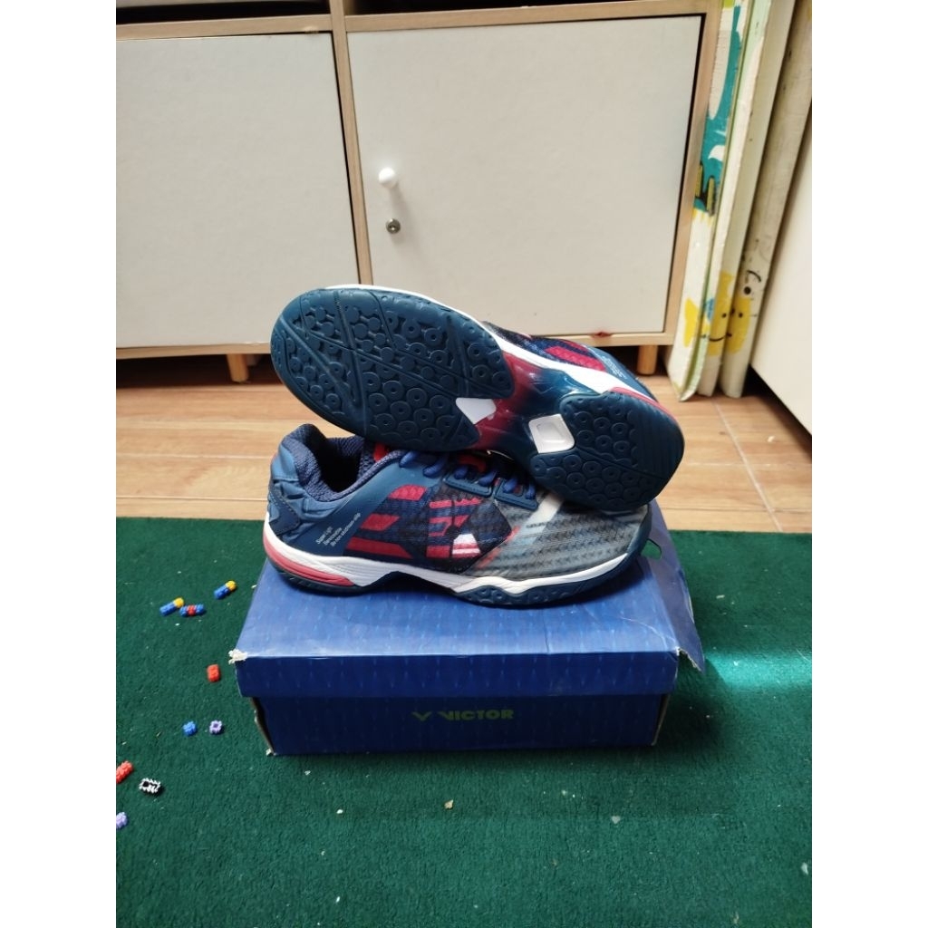 Sepatu Badminton Kumpoo Original Second Size 41, 25,5 cm