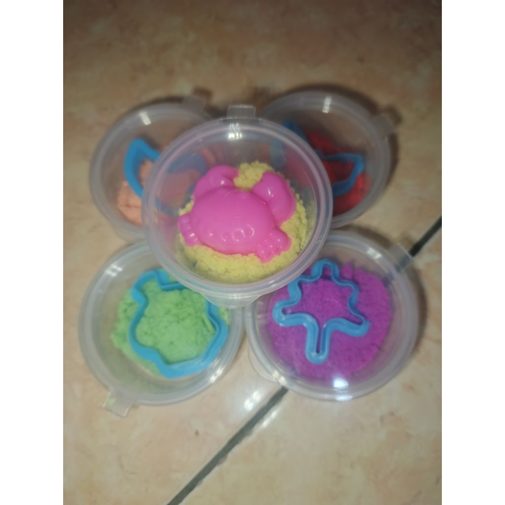 Mainan Anak Sensorik Pasir Kinetik Cup (Pasir 20gr) + Cetakan Lucu + STIKER MOMO