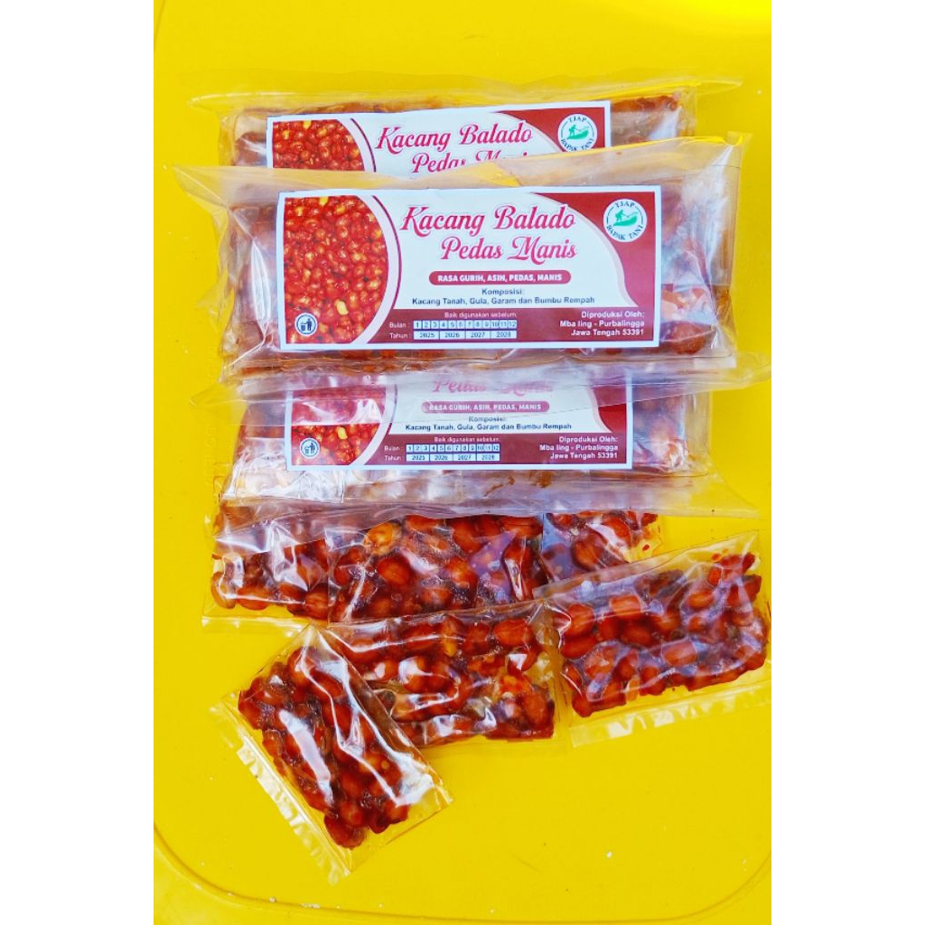 

Kacang balado gurih asin pedas manis jajanan jadul 2 pack isi 20 pcs