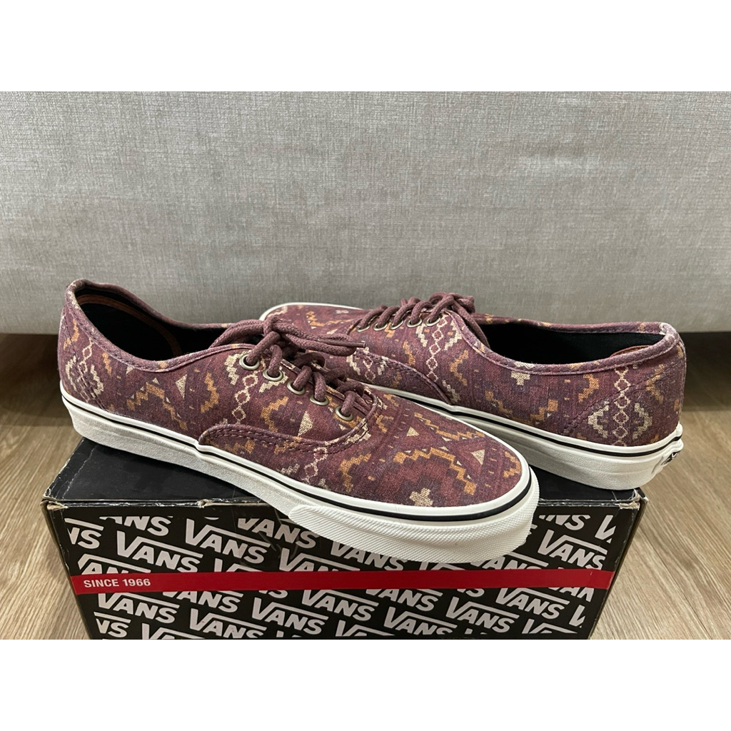 Sepatu Vans Era Tribe Rug Red Clay Tribal Batik ORIGINAL Size 9 / 42