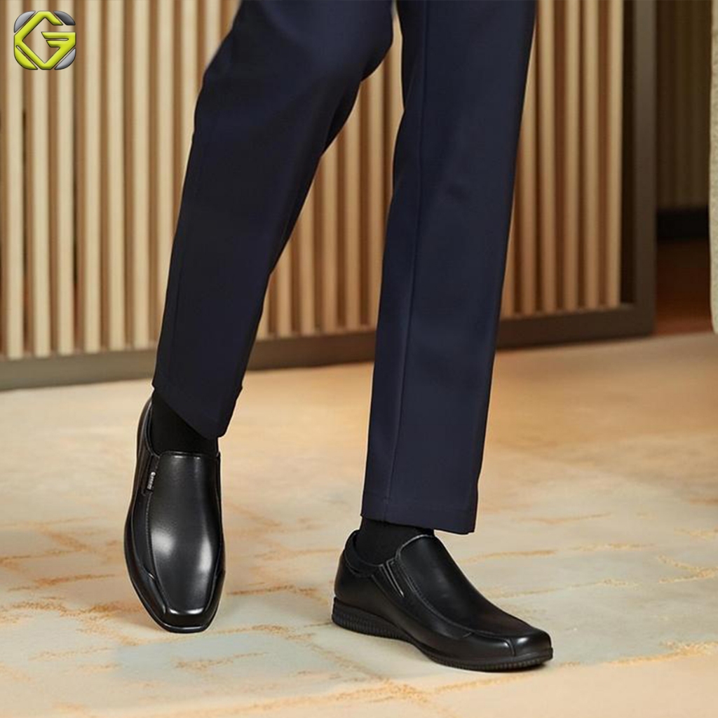 TRENDING SEKARANG GVL Geovelli G1942 Oxford Full Black - Sepatu Pantopel Kasual Kerja Kantor Kulit