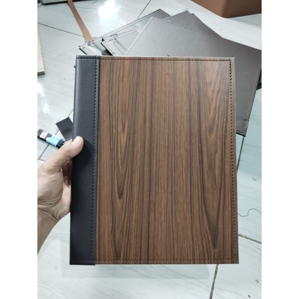 buku menu ready tanpa logo hpl corak kayu