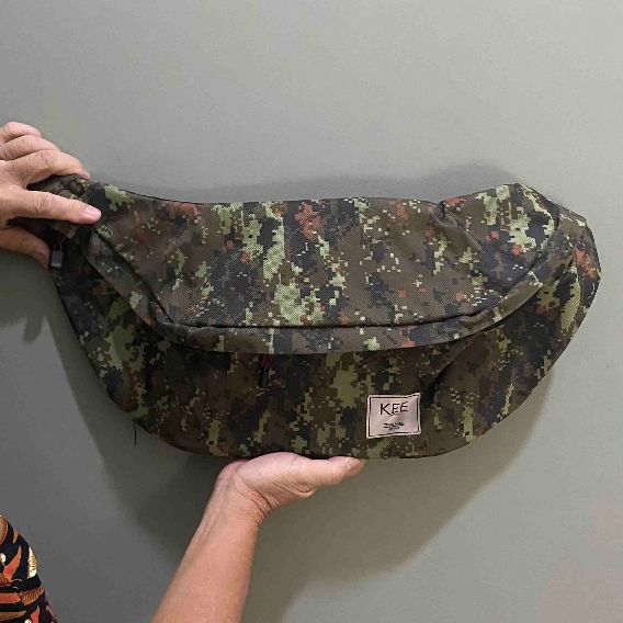 PRELOVED Tas Bag Laptop Gym Fitness Selempang Canvas Skena Merk TFG KEE Flex Flexzone