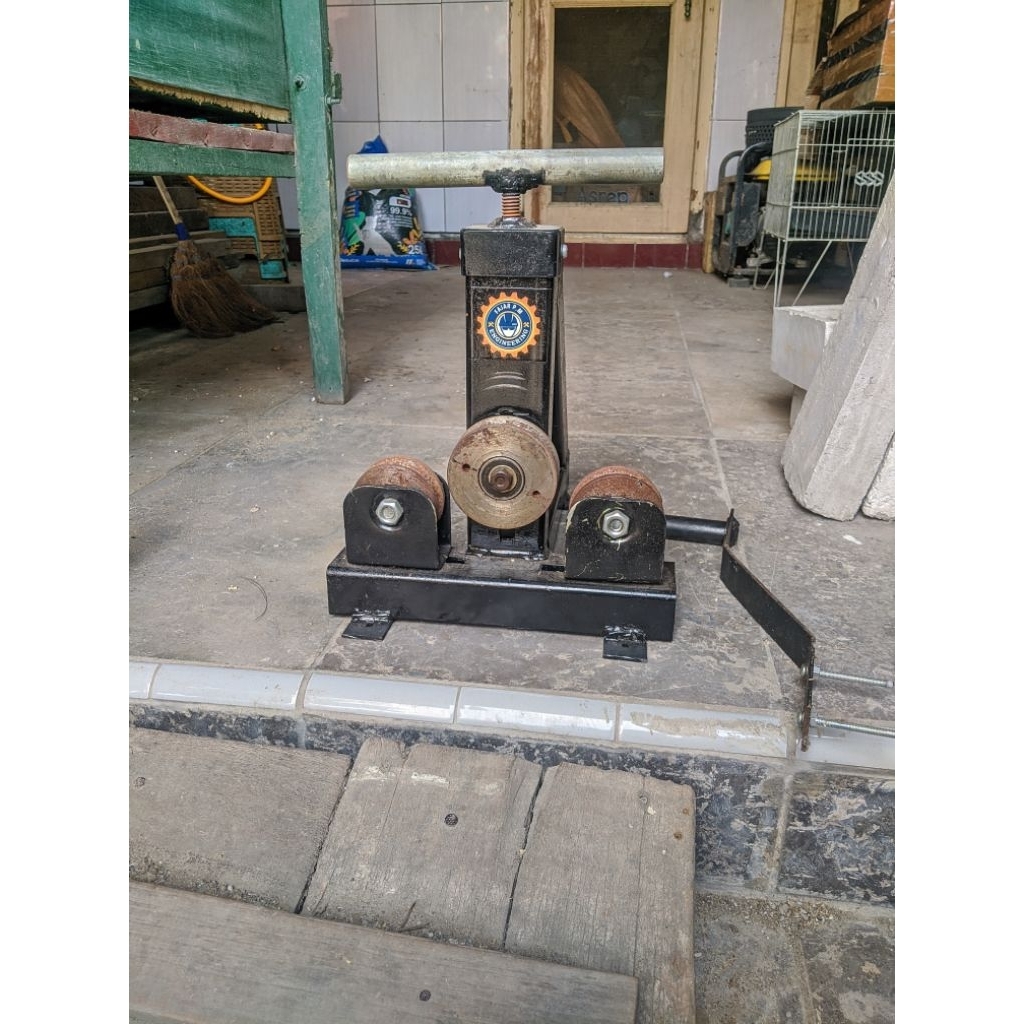 Alat roll Besi beton eser
