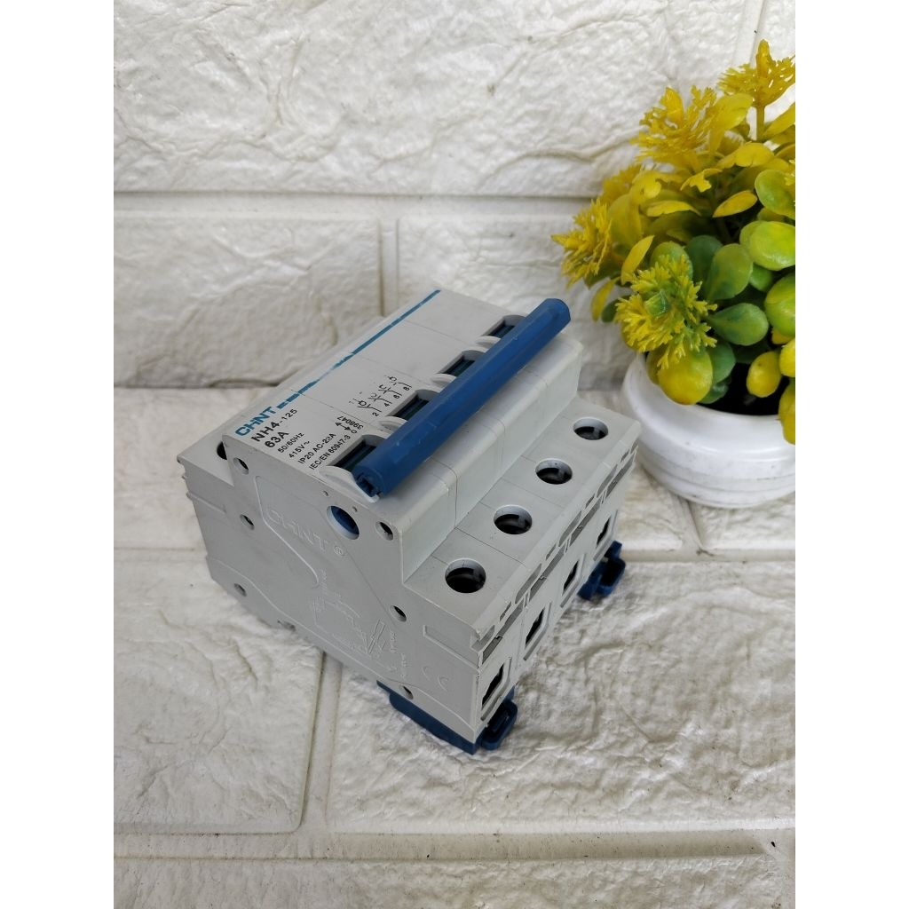 MCB 4P 63A CHINT NH4-125 4 PHASE 63 AMPER