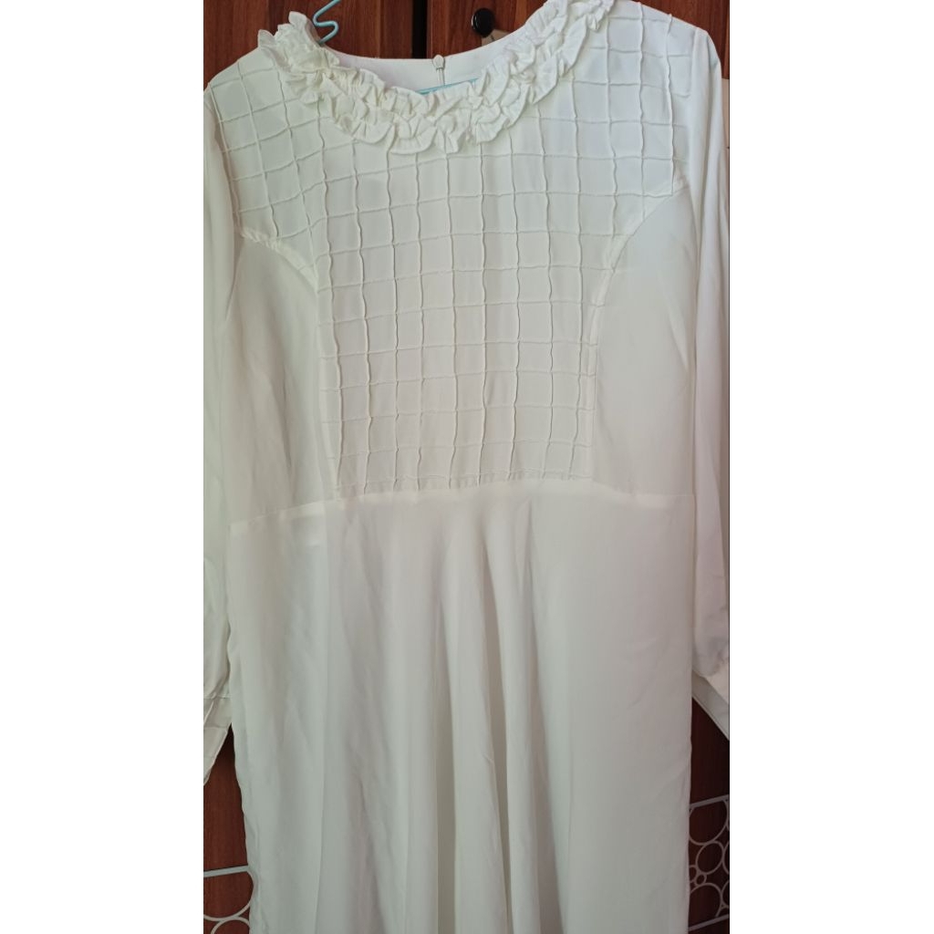 Preloved Gamis Putih Merk Abaya