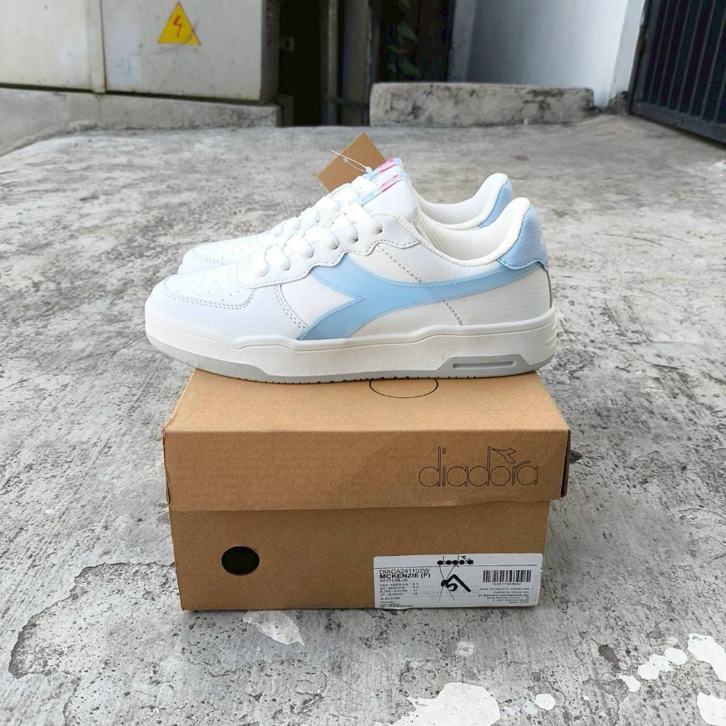 Sepatu Diadora McKenzie "White/Blue" size 36