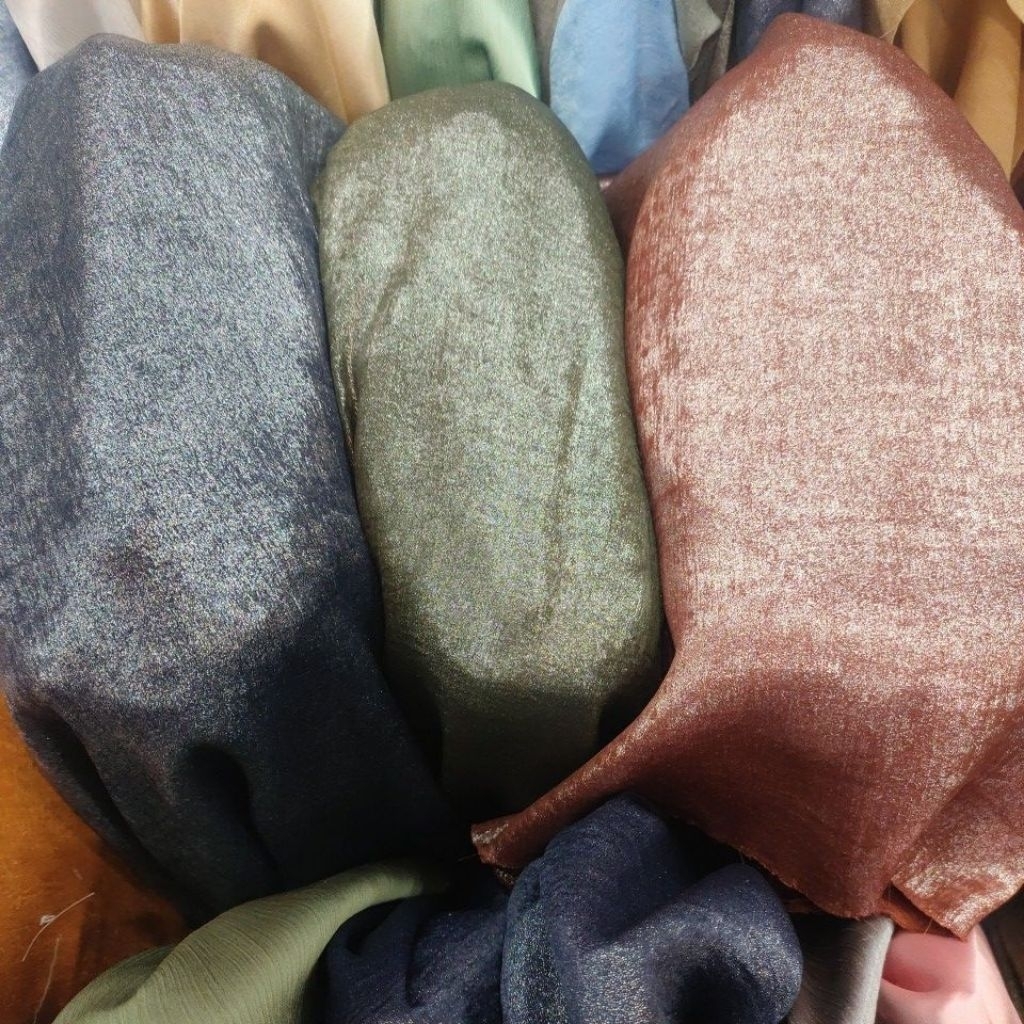 Starlight Bahan Furing Mengkilau Satin Kain