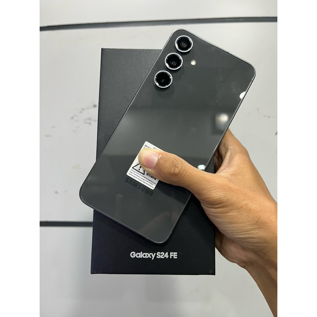 SAMSUNG S24 FE 8/256gb Second Fullset