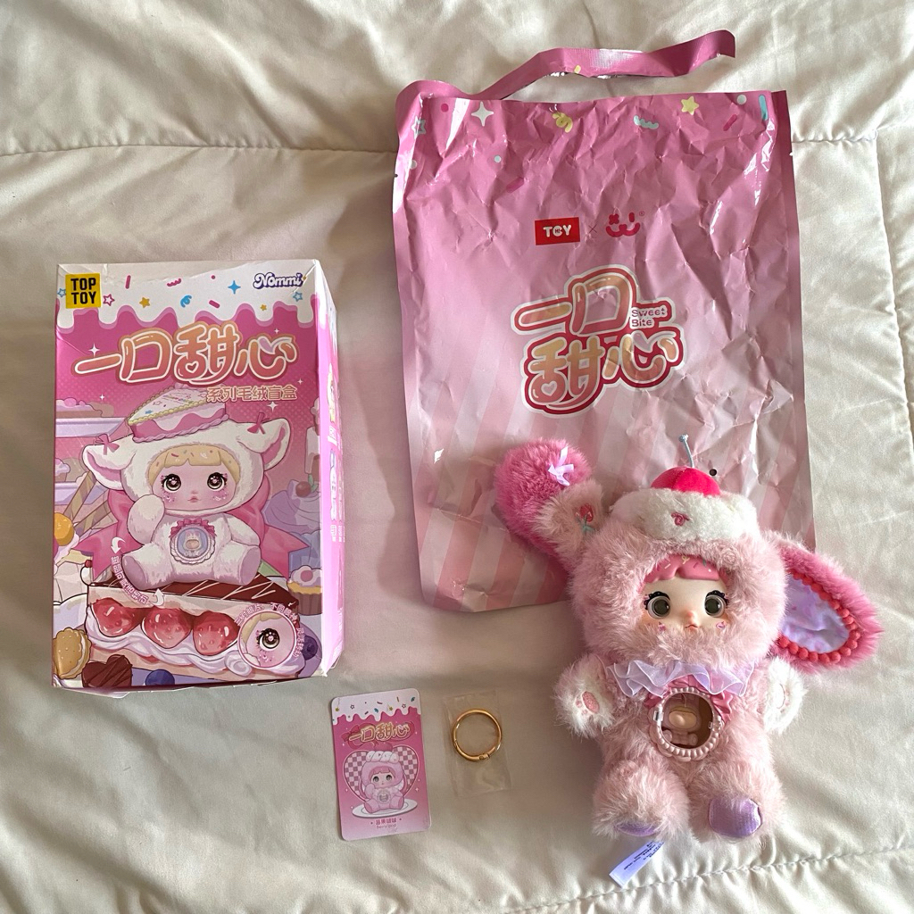 Nommi v7 Pink Berry Pop Blind Bag Original