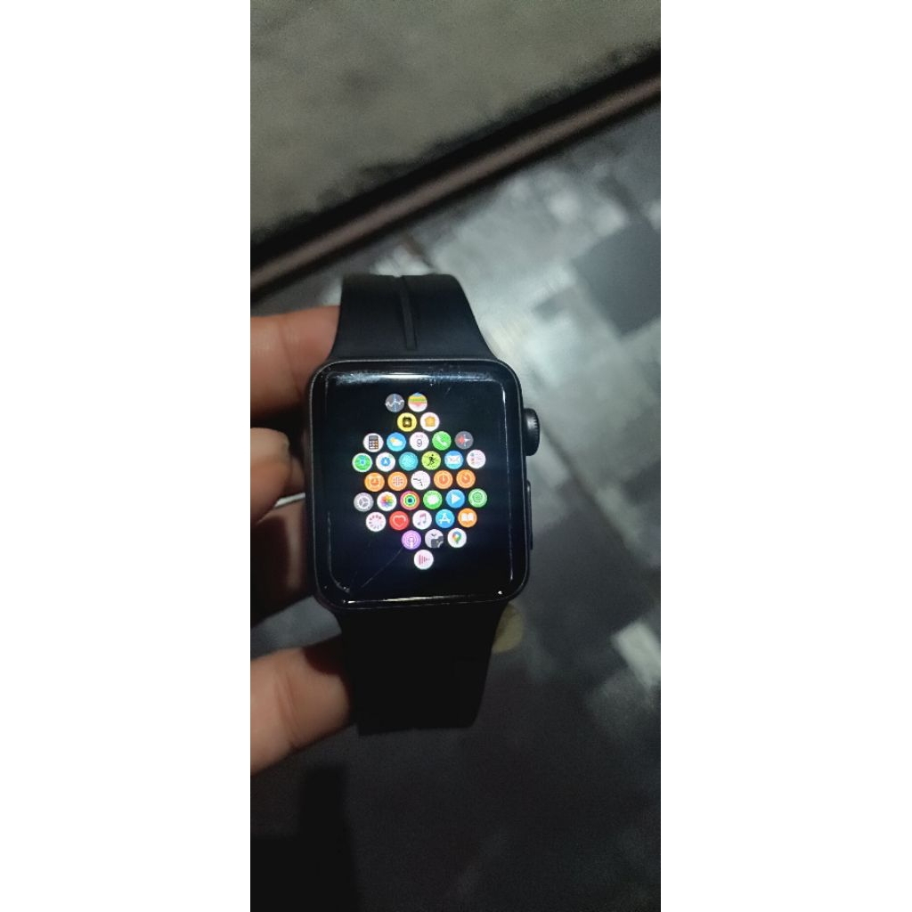 iWatch seri 2 ,38 mm bekas  iCloud aman
