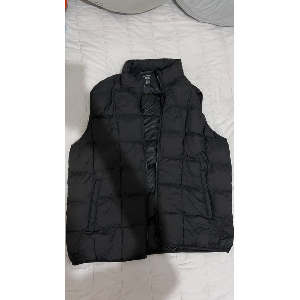 Preloved Rompi Puffer Jacket Uniqlo Hitam
