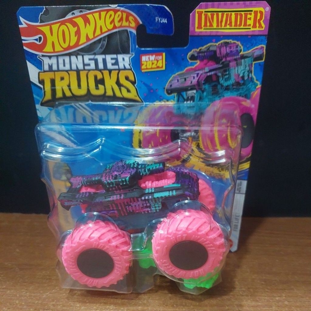 SALE INVADER Hot Wheels Monster Trucks Original Mattel / Diecast Miniatur Hotwheels PROMO