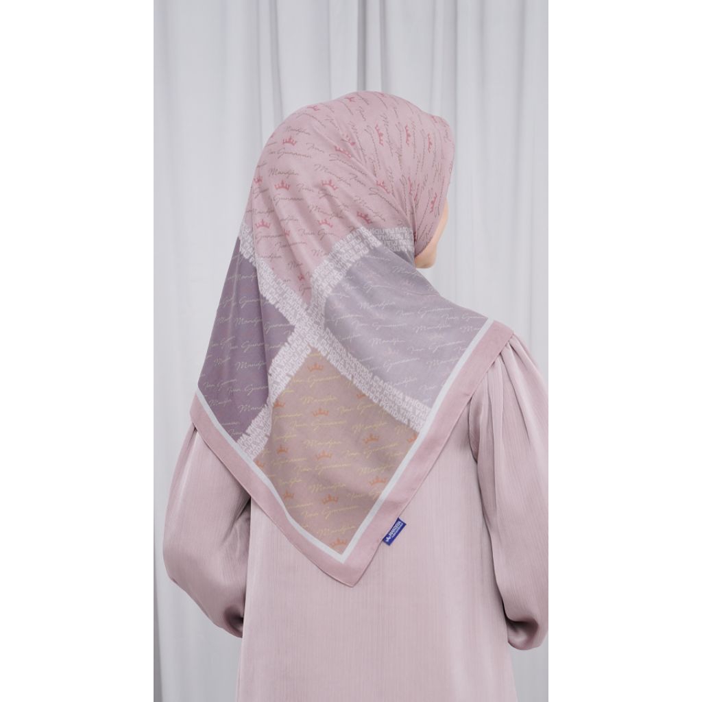 Mandjha Hijab Irish ivan Gunawan segi empat jilbab