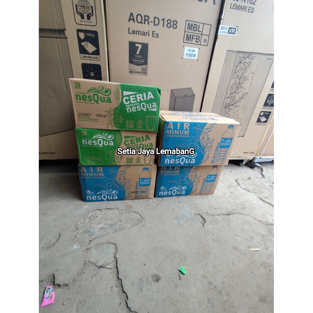 

nesQua Air Minum Dalam Kemasan | Segar & Berkualitas
