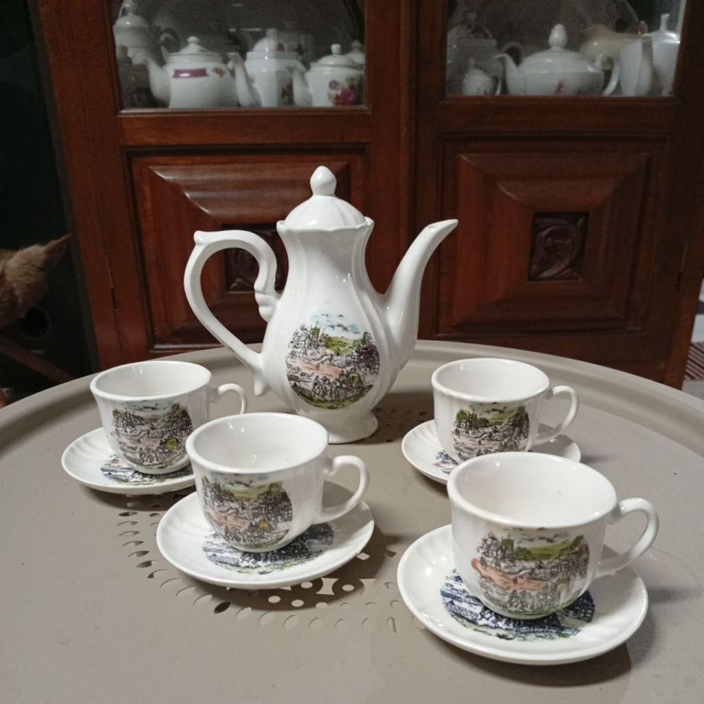 Tea Set Eropa Ceramic Porcelain
