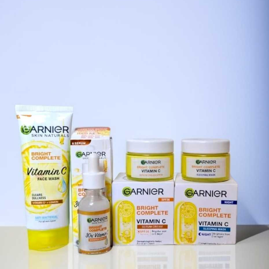 PROMO Garnier Bright Complete 4in1 Skincare Set