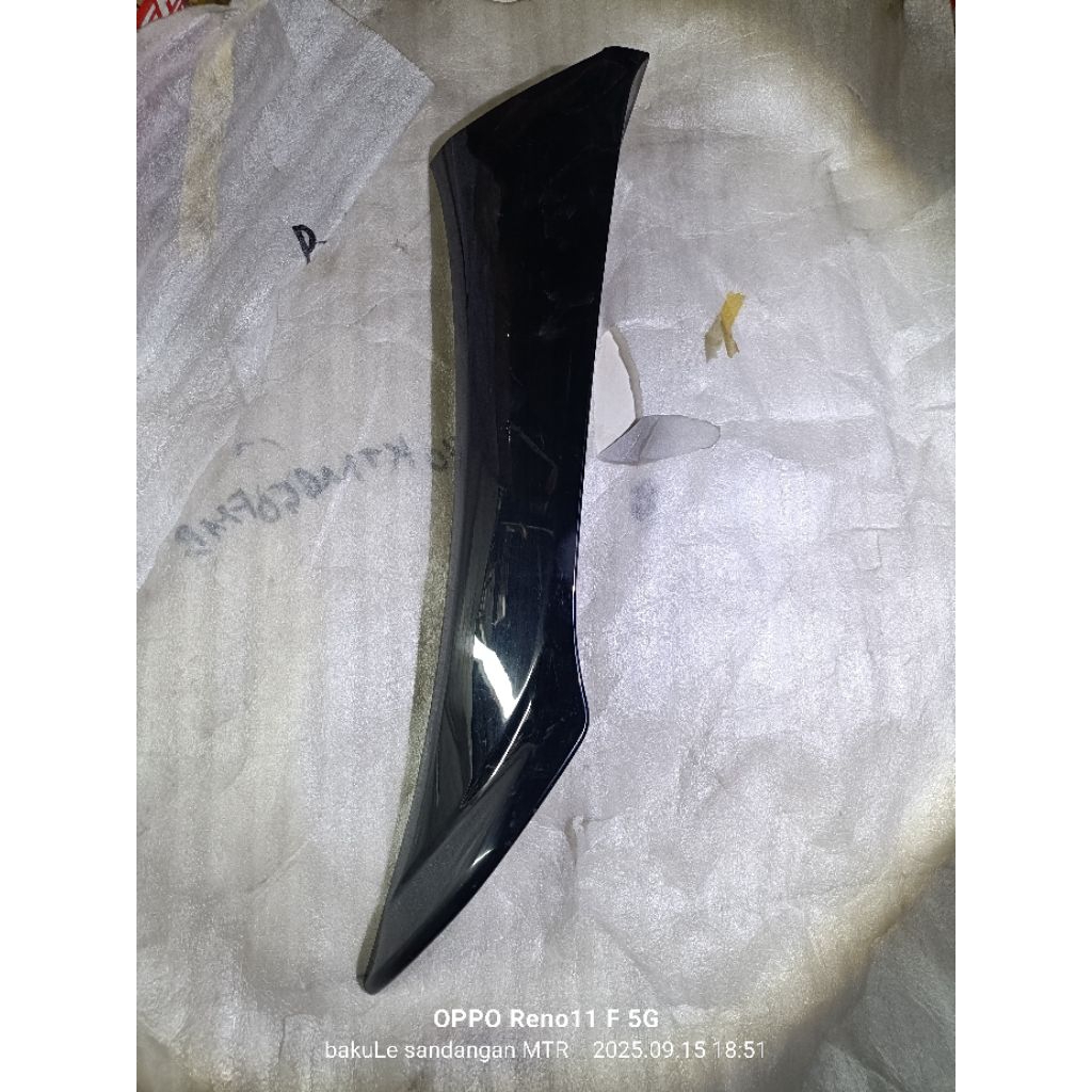 64440 ktm 850FMB sambungan sayap luar kiri Honda Supra x 125 original AHM