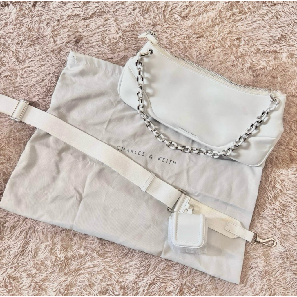 Tas Charles n Keith Putih