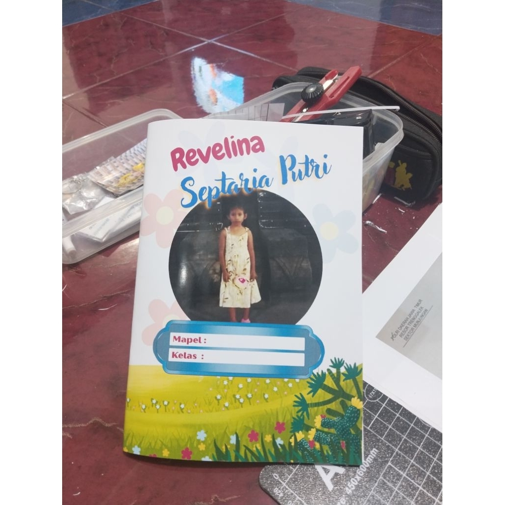 

Buku Tulis Custom Foto (6 Buku)