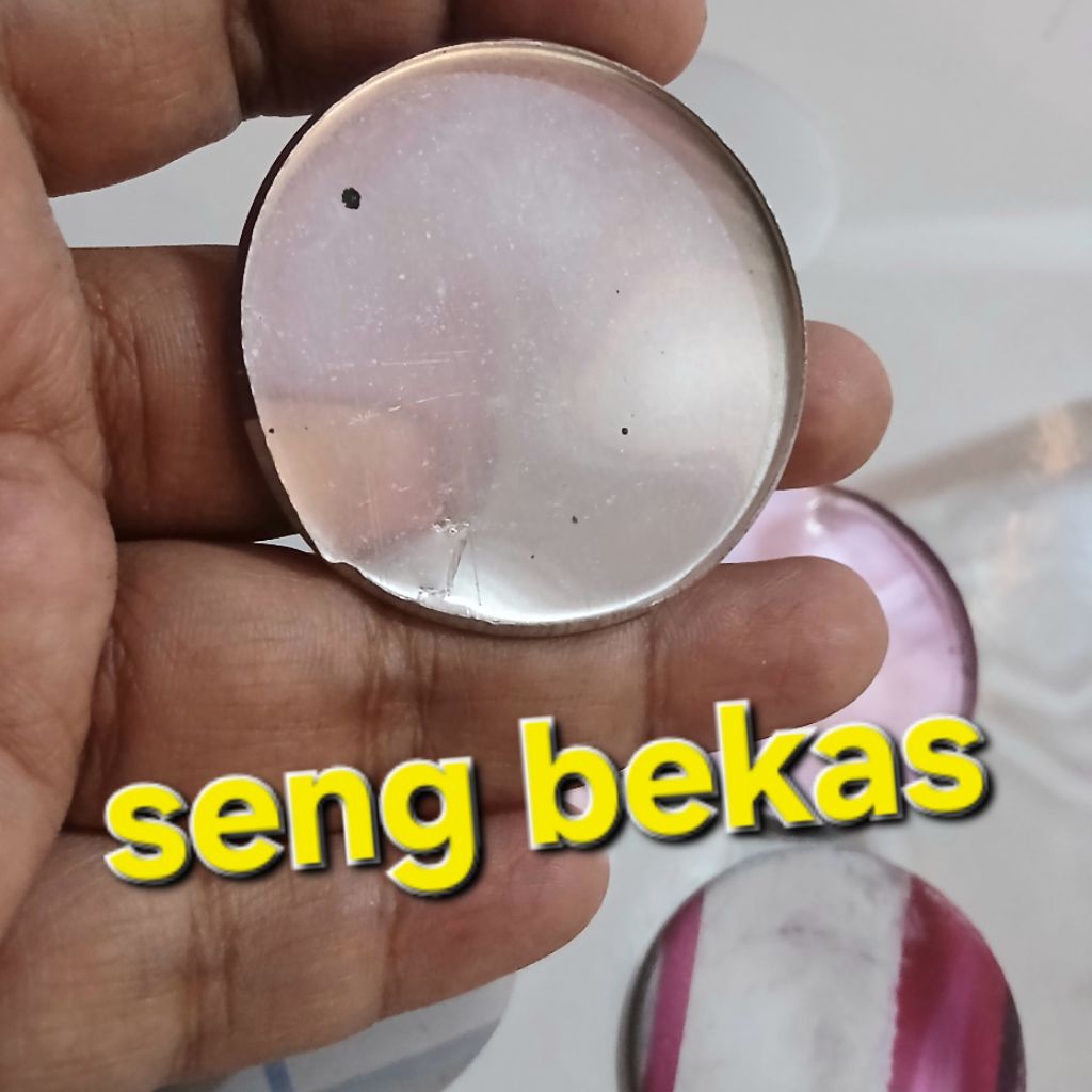 Seng Bekas Pin Gantungan Kunci