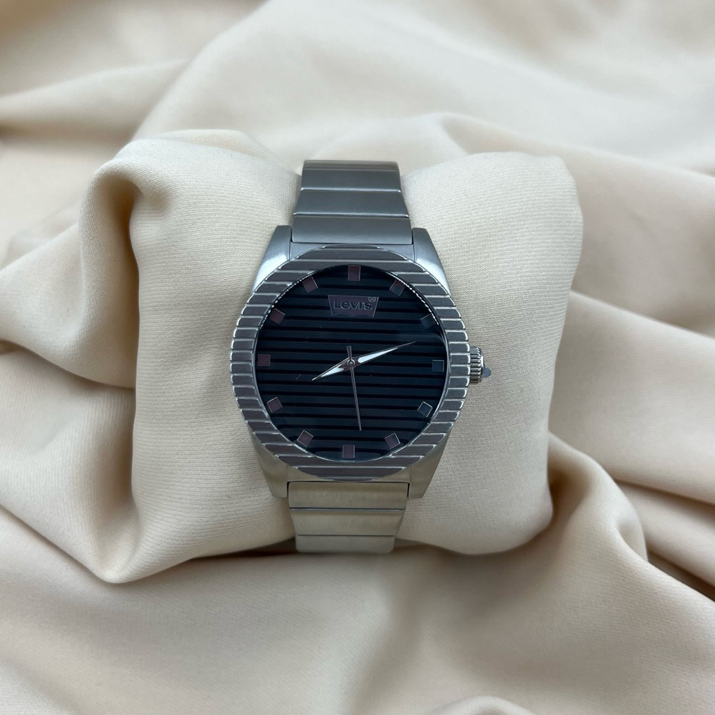 Jam Tangan Levis Pria LTI1105