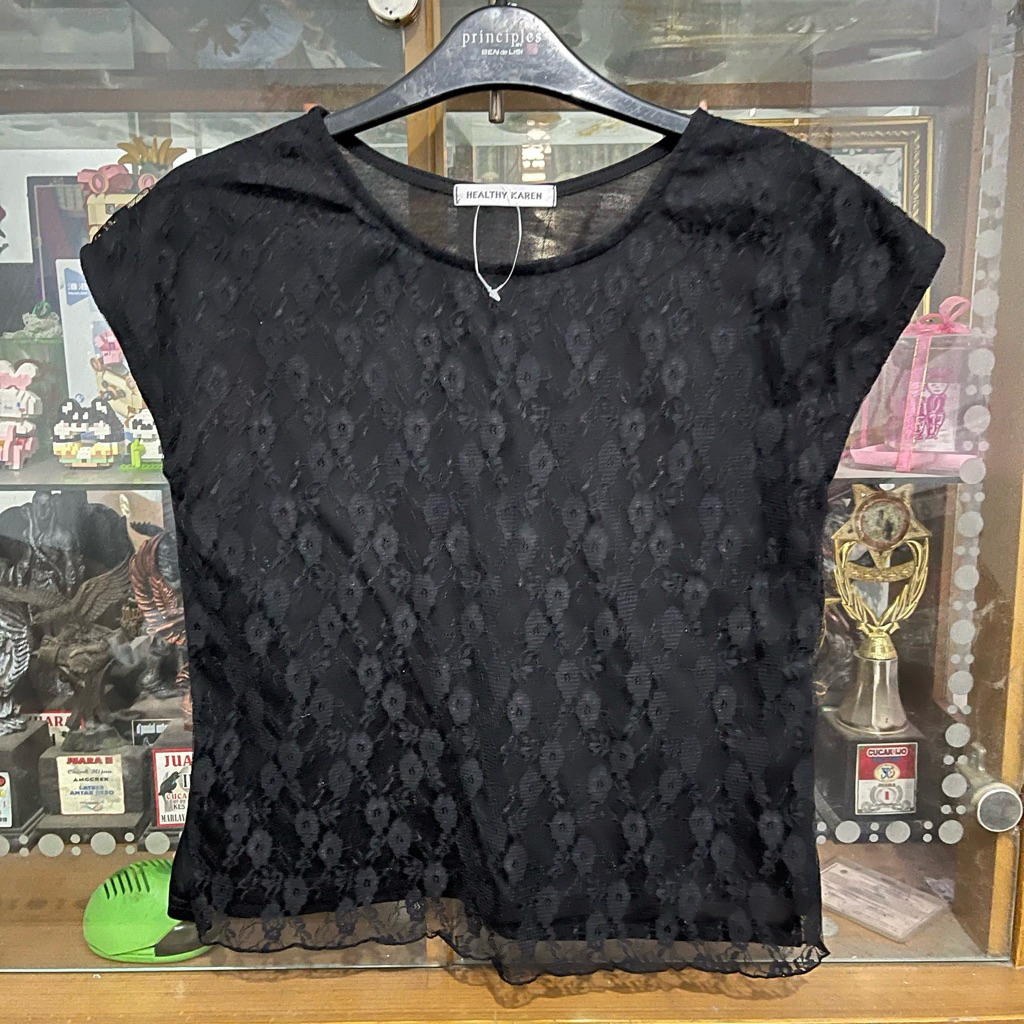 Preloved Vest Brukat (Merk HEALTHY KAREN)