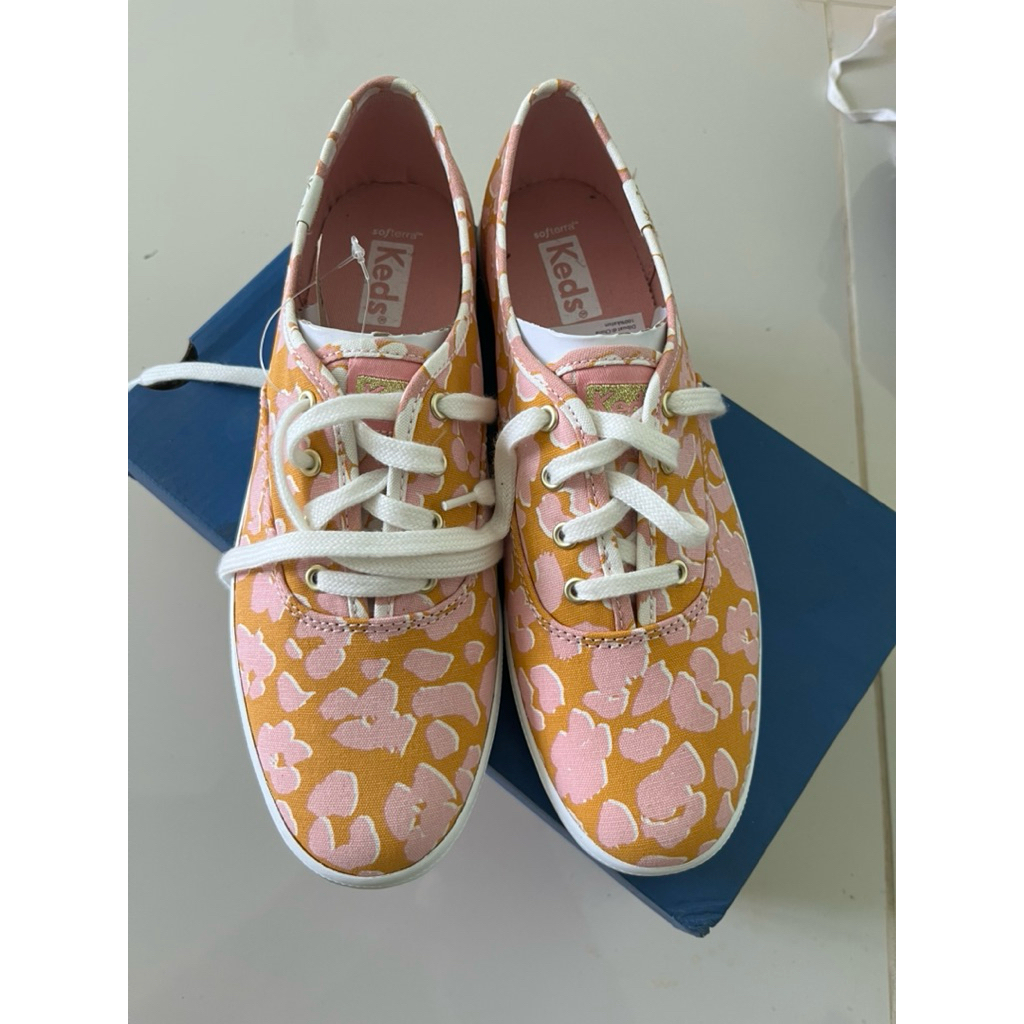 NEW keds original