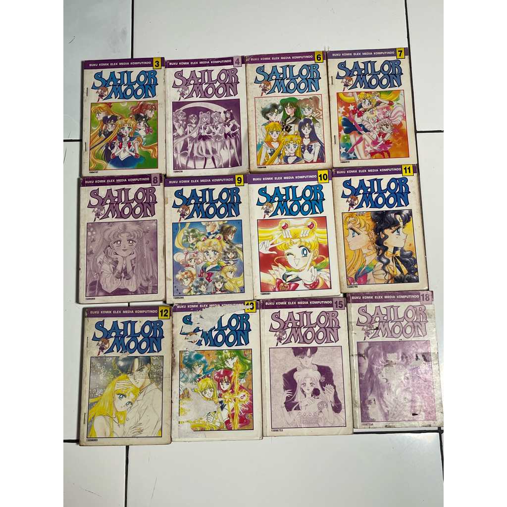 1 bundling isi 12 KOMIK SAILORMOON