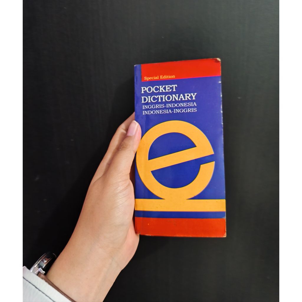 Preloved - Buku kamus kantong bahasa indonesia inggris dan inggris ke indonesia