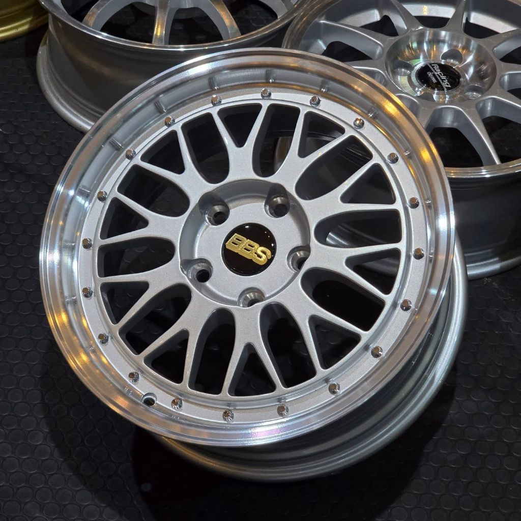 VELG MOBIL BBS LM R16 LEBAR 7 PCD 5X114,3 velg racing mobil ring 16 velg mobil Innova Reborn Venture