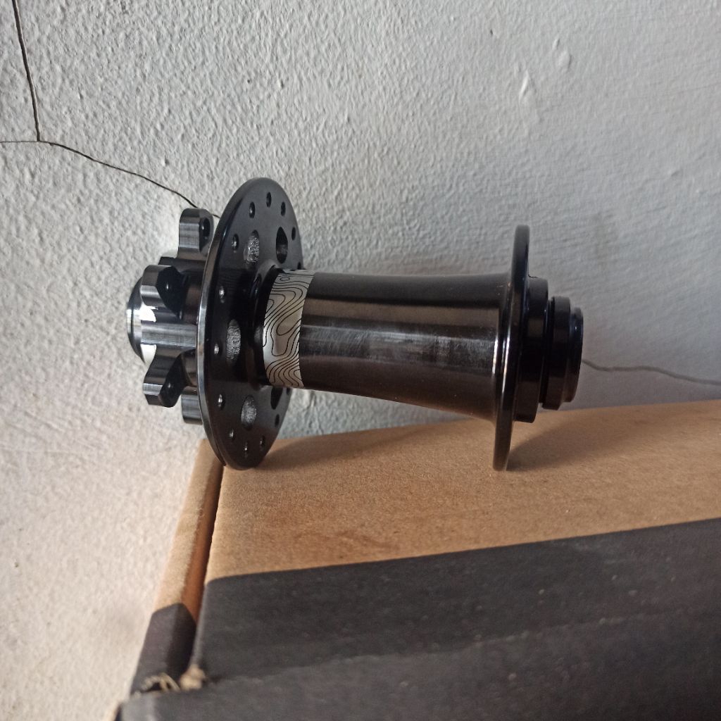 Hub Depan TA 15 x 100 mm 32 Hole TA 15 x 100mm