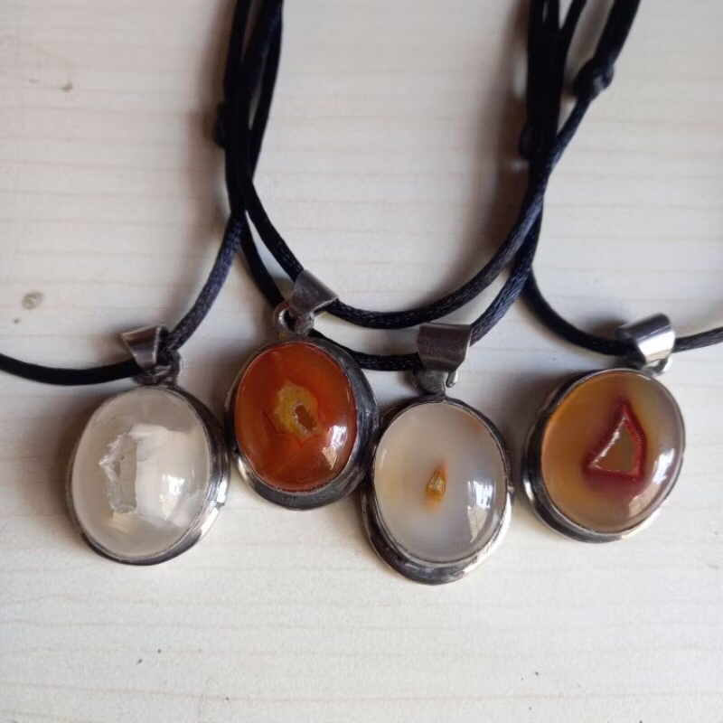 KALUNG MONEL BATU COMBONG NATURAL ALAM